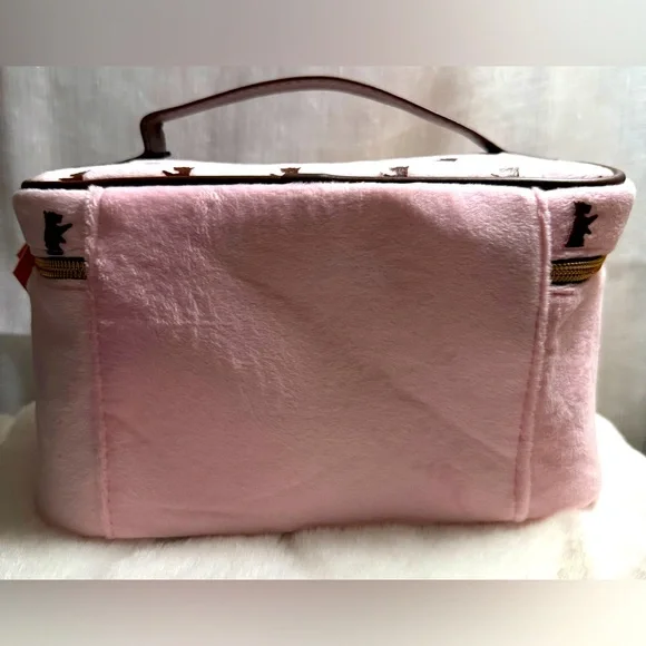 NEW Juicy Couture Pink Fuzzy Travel Cosmetics Bag - Picture 4 of 8